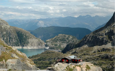 cabane du vieux emosson
