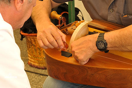 Artisan luthier, facteur d'intruments de musique