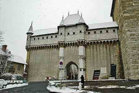 Château d'Annecy, entrée principale
