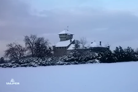 Hiver au château d'Avully.
