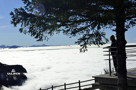Savoie Grand-Revard, mar de nuage sur le lac du Bourget
