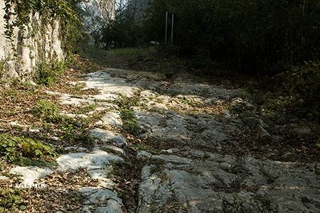 Voie romaine gorges du Fier, Haute-Savoie