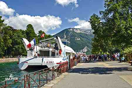 Bateau croisière lac d'Annecy, Haute-Savoie
