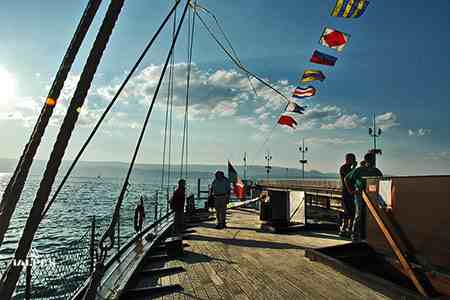Barque La Savoie au port, Haute-Savoie