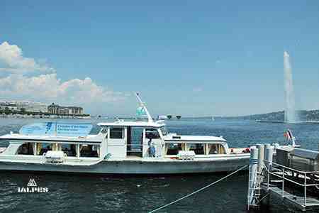 Vedette croisiere courte sur le lac Léman