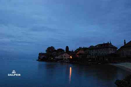 Port de Nernier la nuit