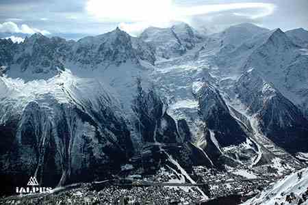 Panorama sur Chamonix et le Mont-Blanc