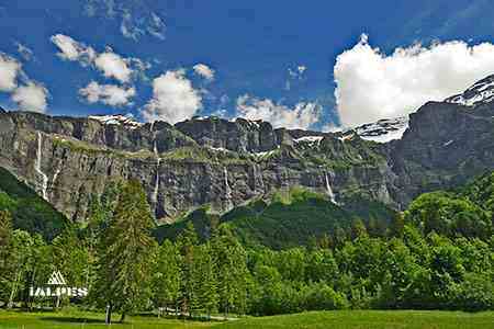Réserve naturelle du Fer-à-Cheval, Sixt