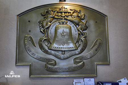 Blason cloche Paccrd